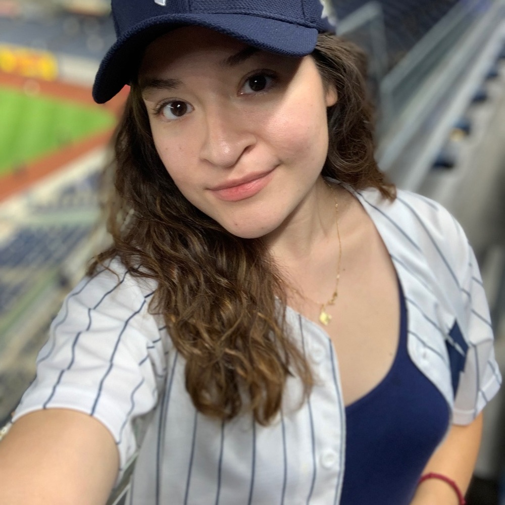 Meet your Posher, Alexis